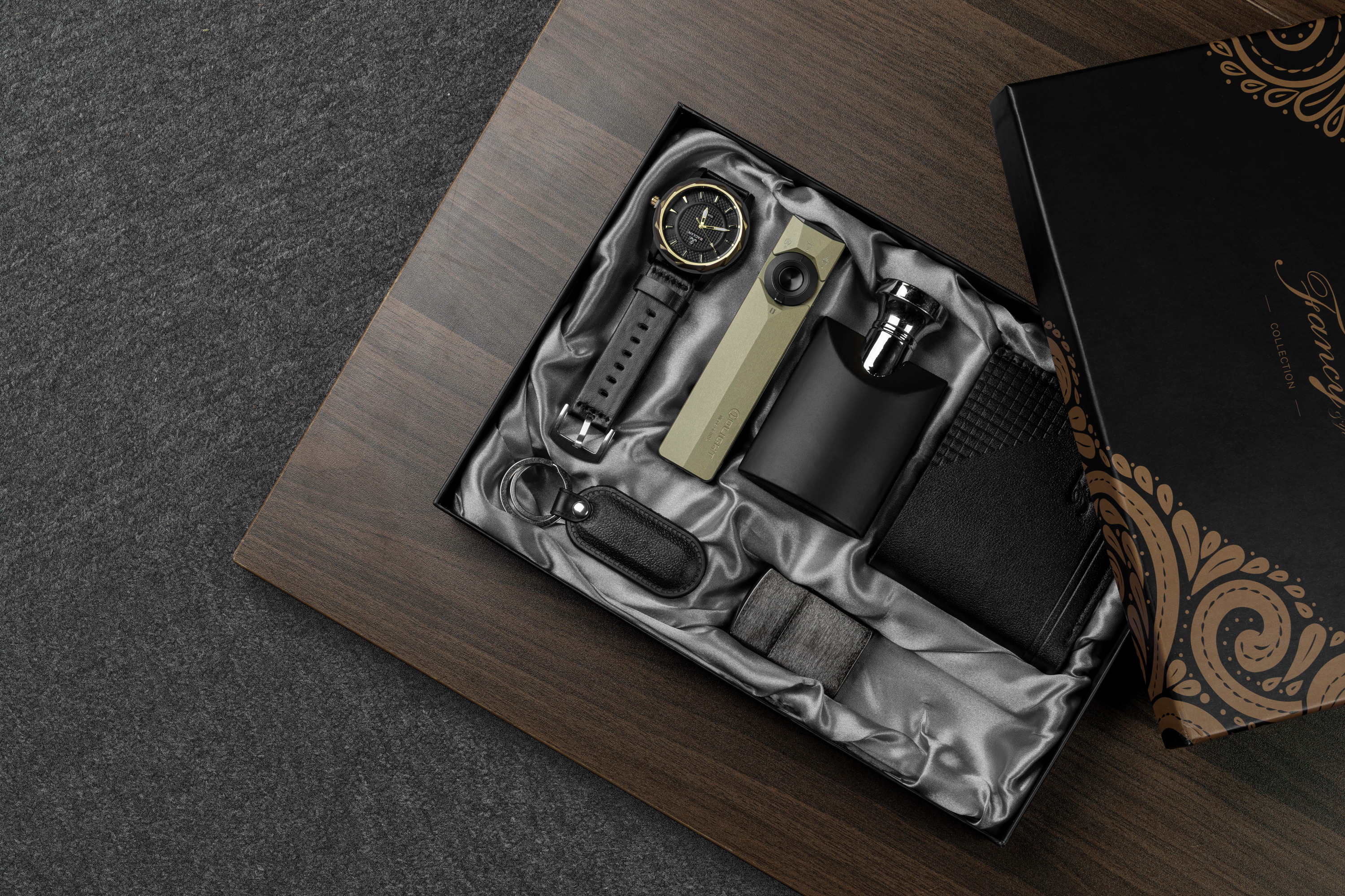 Exklusives EDC-Set mit Olight Taschenlampe