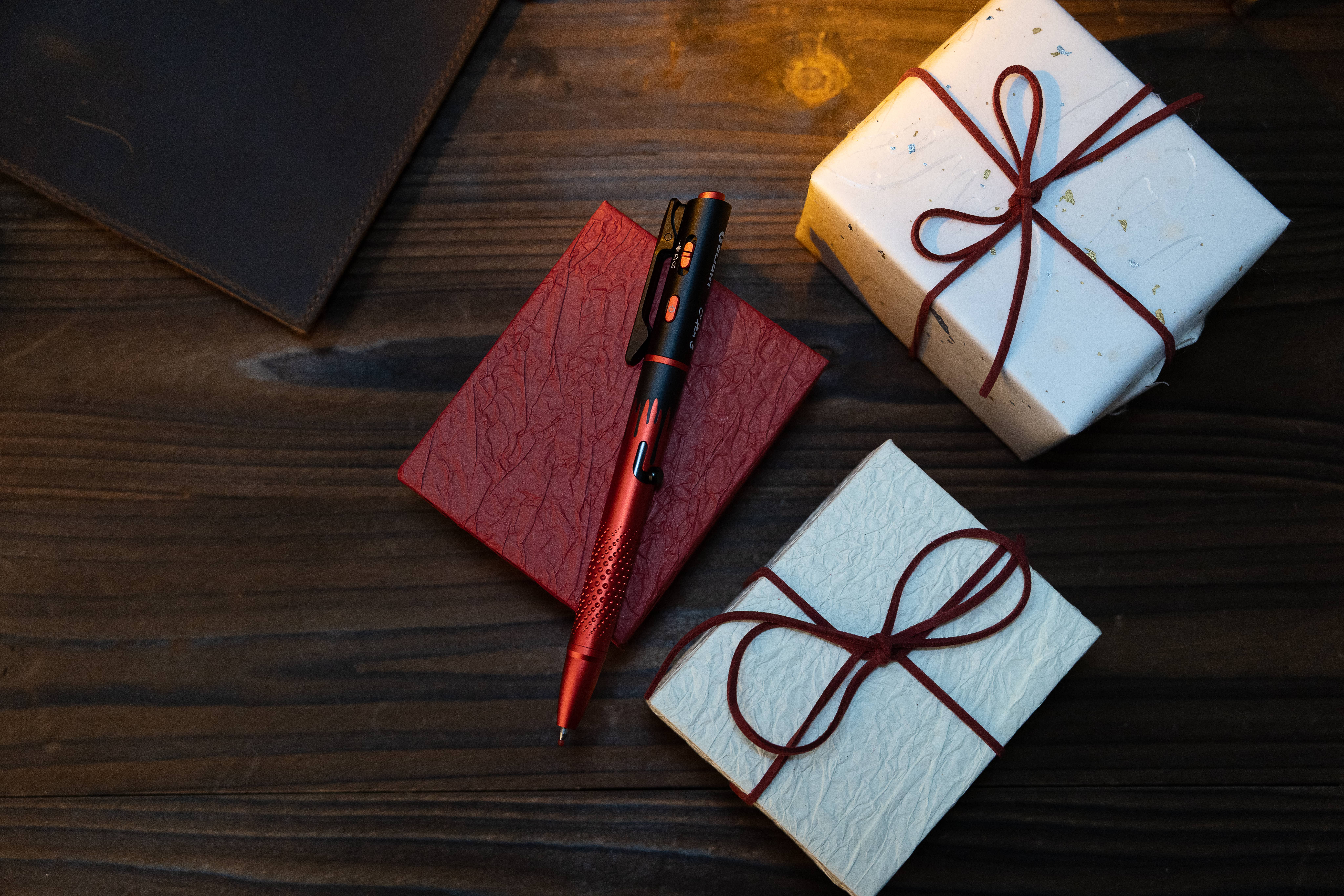Open 3 Multifunctional Pen Light Midnight Red