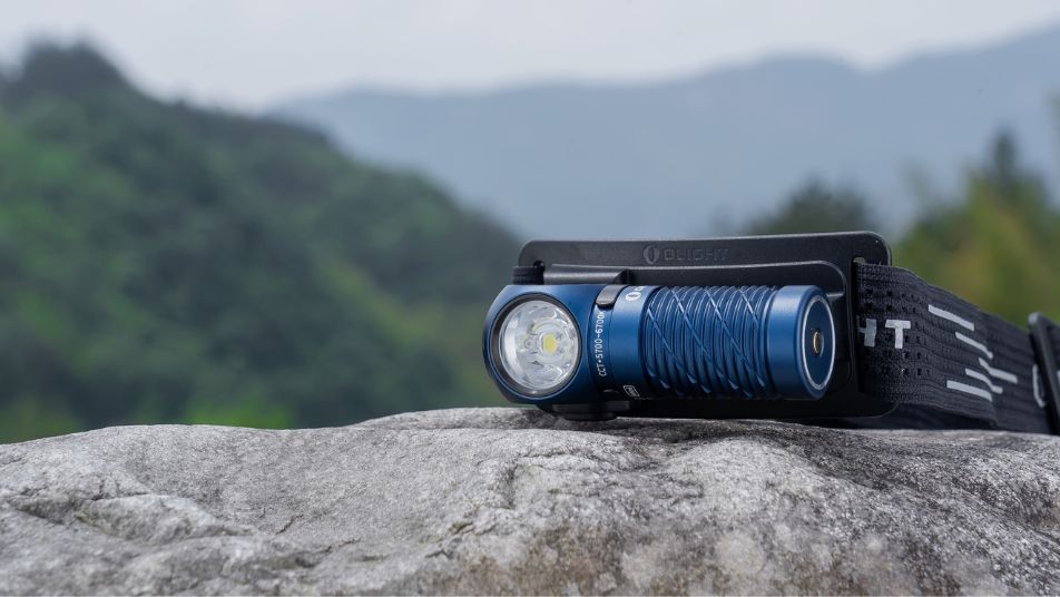 Headlamp for outdoor use